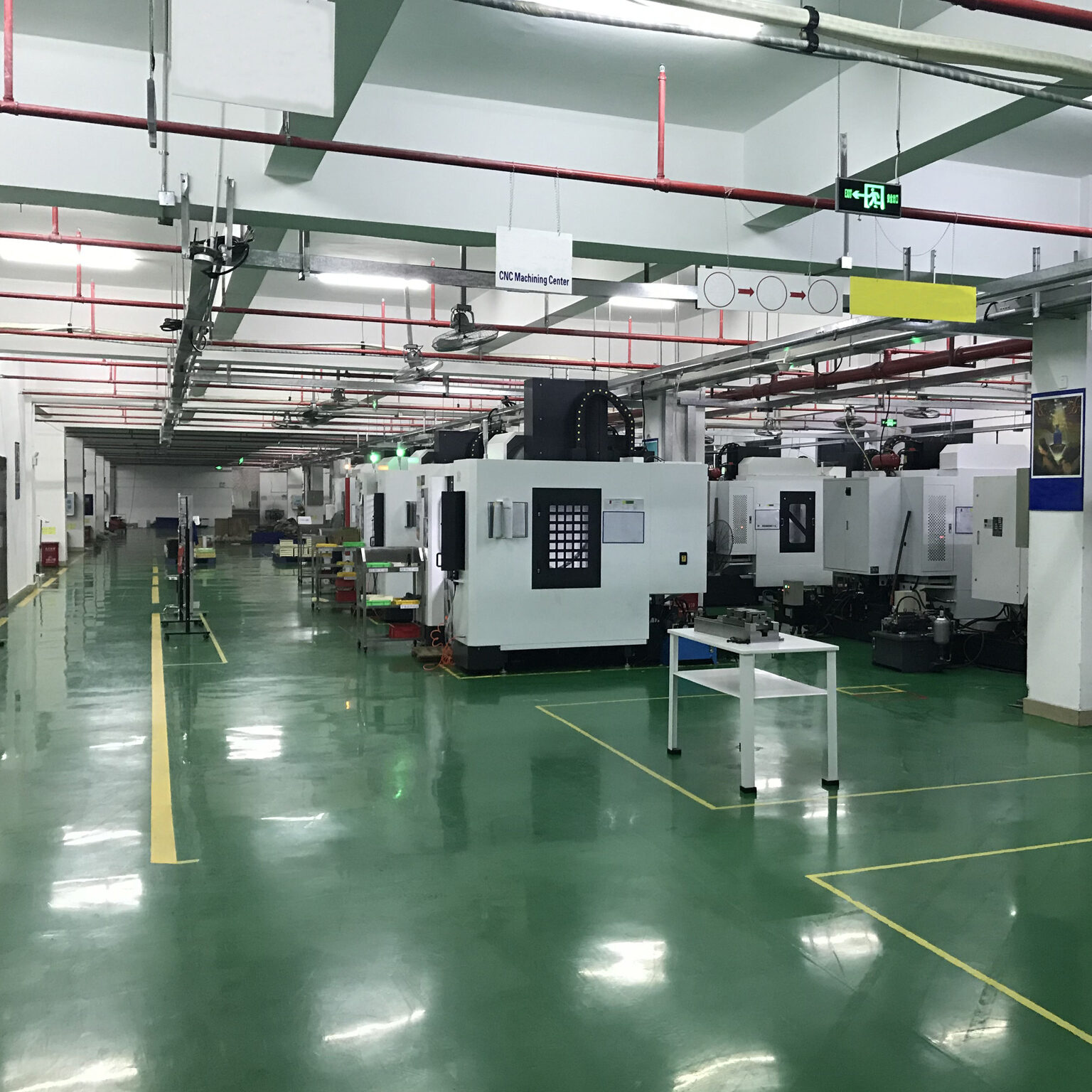 Machining centers (CNC)